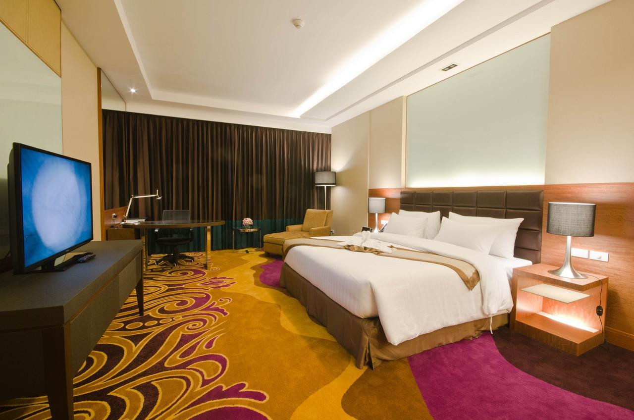 The Grand Fourwings Convention Hotel בנגקוק מראה חיצוני תמונה